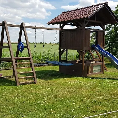 Gemuetliche 2-zimmer-ferienwohnung Mit Garten